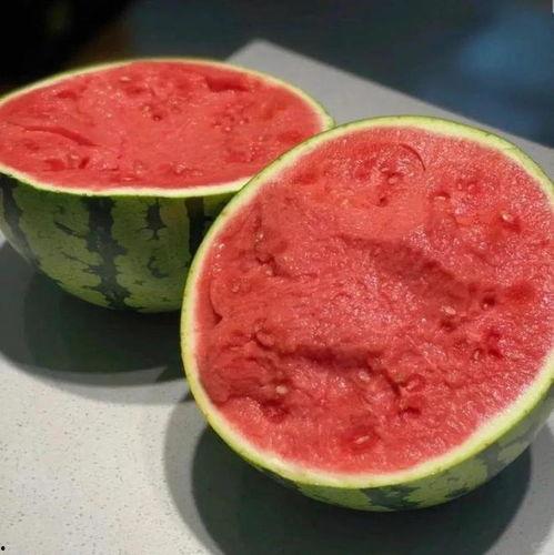 在家吃瓜了,揭秘网络热点的幕后故事